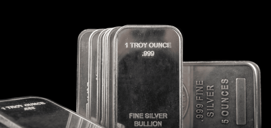 Silver price today February 18, 2025: Silver up to 32.86 USD/ounce