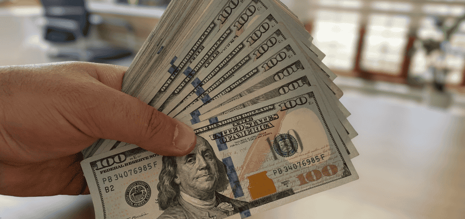 USD exchange rate today 02/21/2025: USD decreases